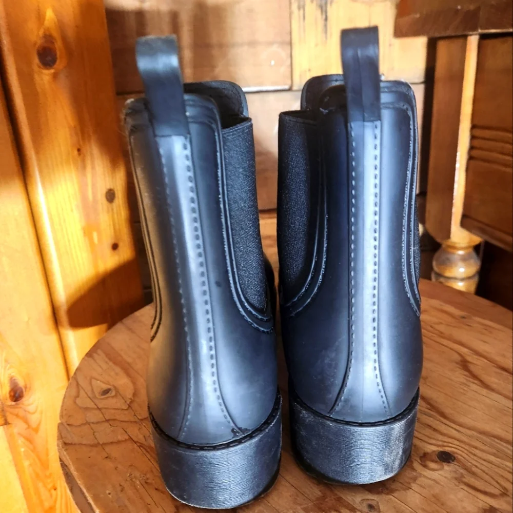 JEFFREY CAMPBELL BLACK MATTE CLOUDY WATERPROOF CHELSEA BOOTS-SEE DESCRIPTION - Picture 4 of 10